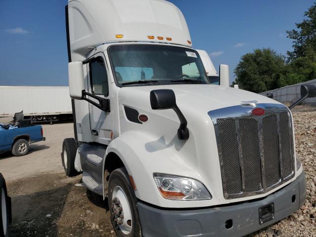  Salvage Peterbilt Tractor 579