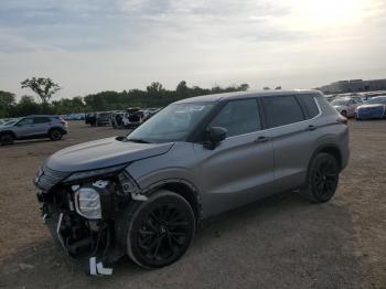  Salvage Mitsubishi Outlander