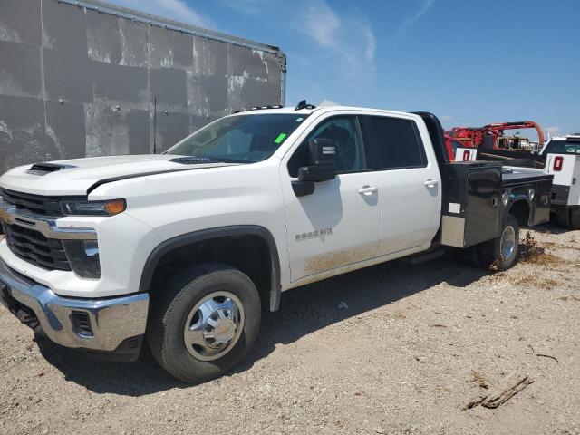  Salvage Chevrolet 3500