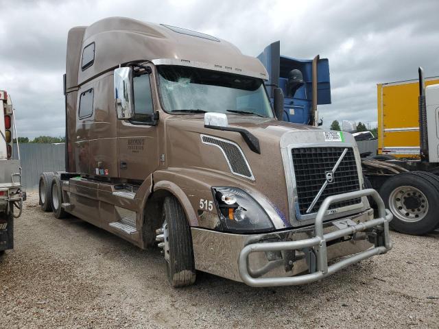  Salvage Volvo Vnl