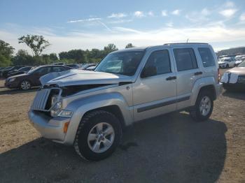  Salvage Jeep Liberty