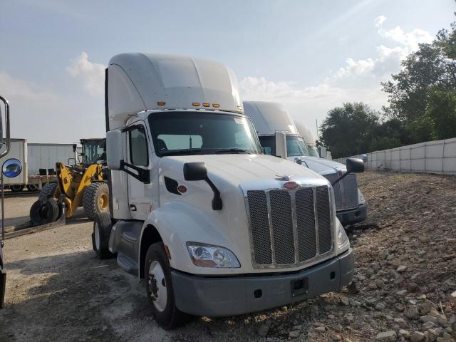  Salvage Peterbilt Tractor 579