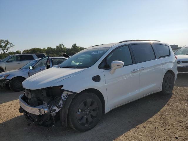  Salvage Chrysler Pacifica