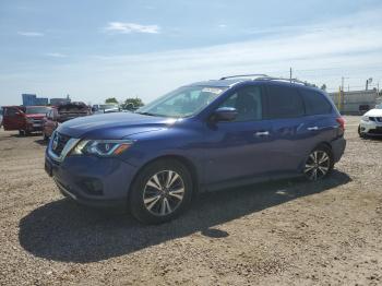  Salvage Nissan Pathfinder