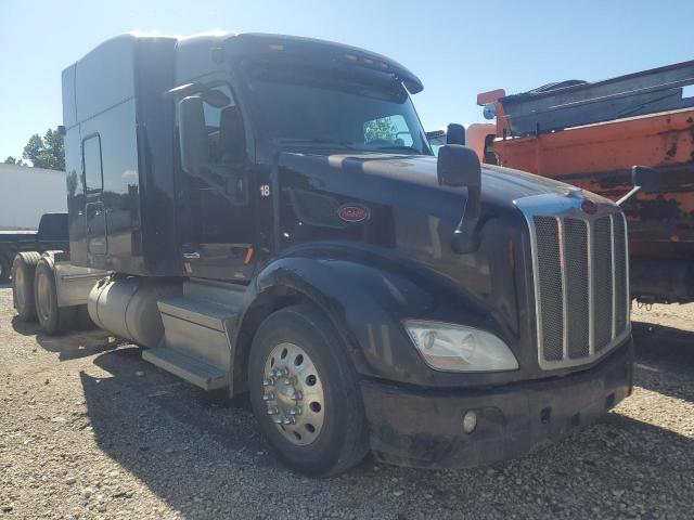  Salvage Peterbilt 579