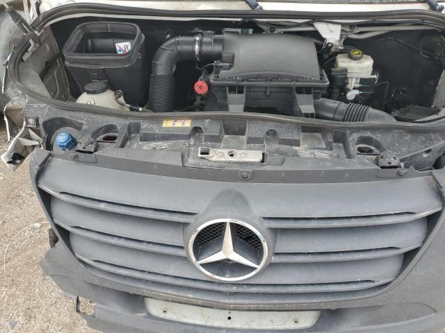 Mercedes-Benz Sprinter 2500 Image 12