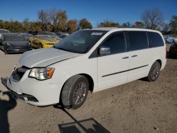  Salvage Chrysler Minivan