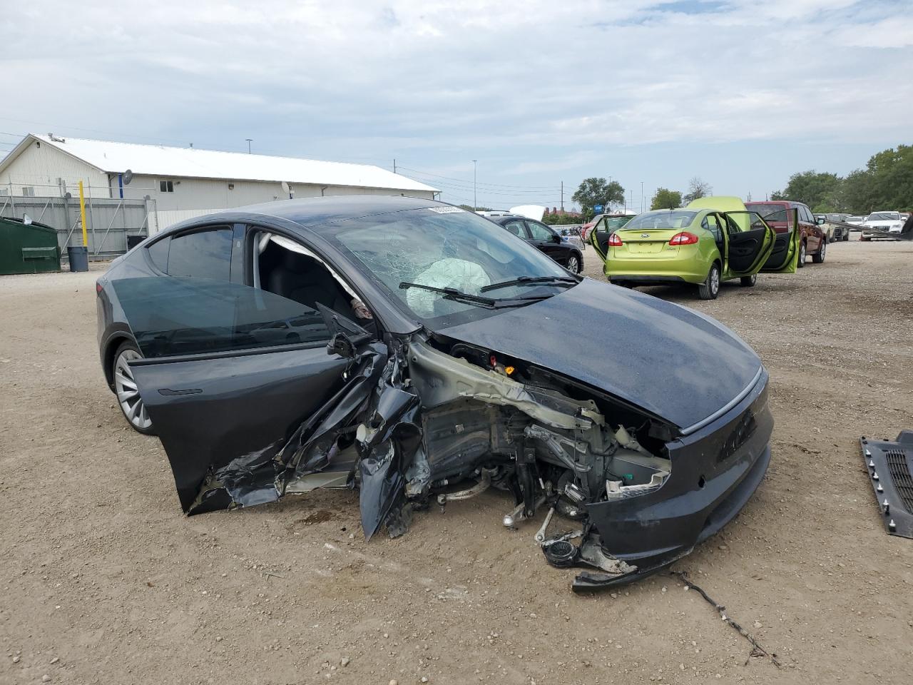 Tesla Model Y Image 6