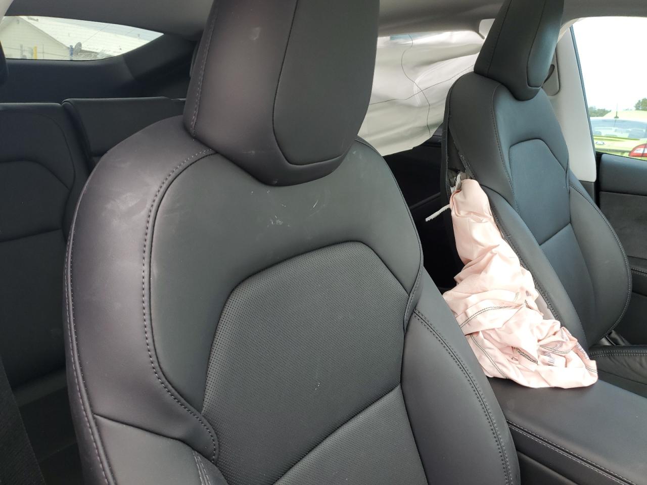 Tesla Model Y Image 12