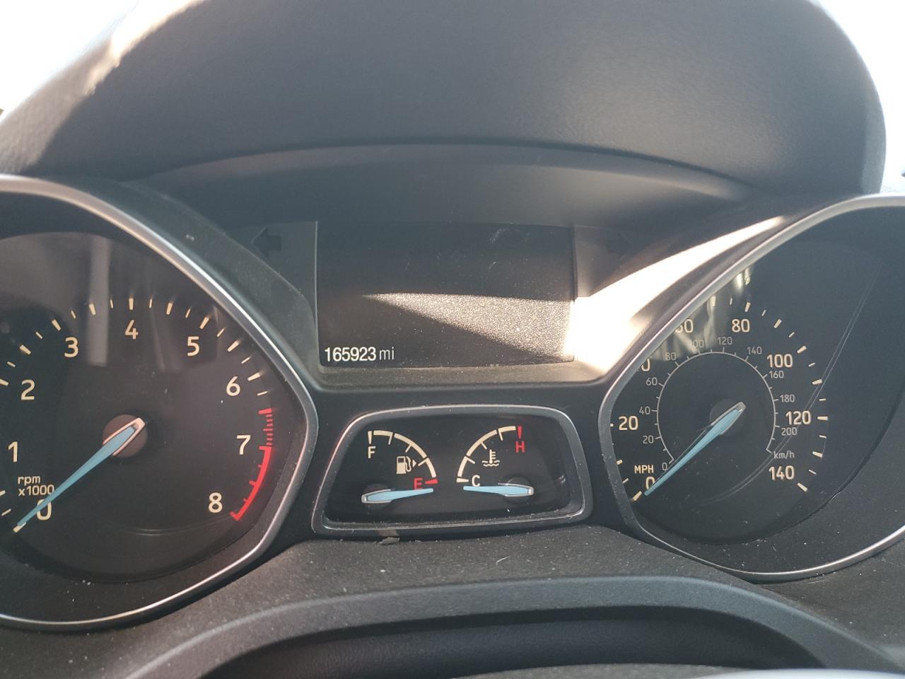 Ford Escape Titanium Image 12