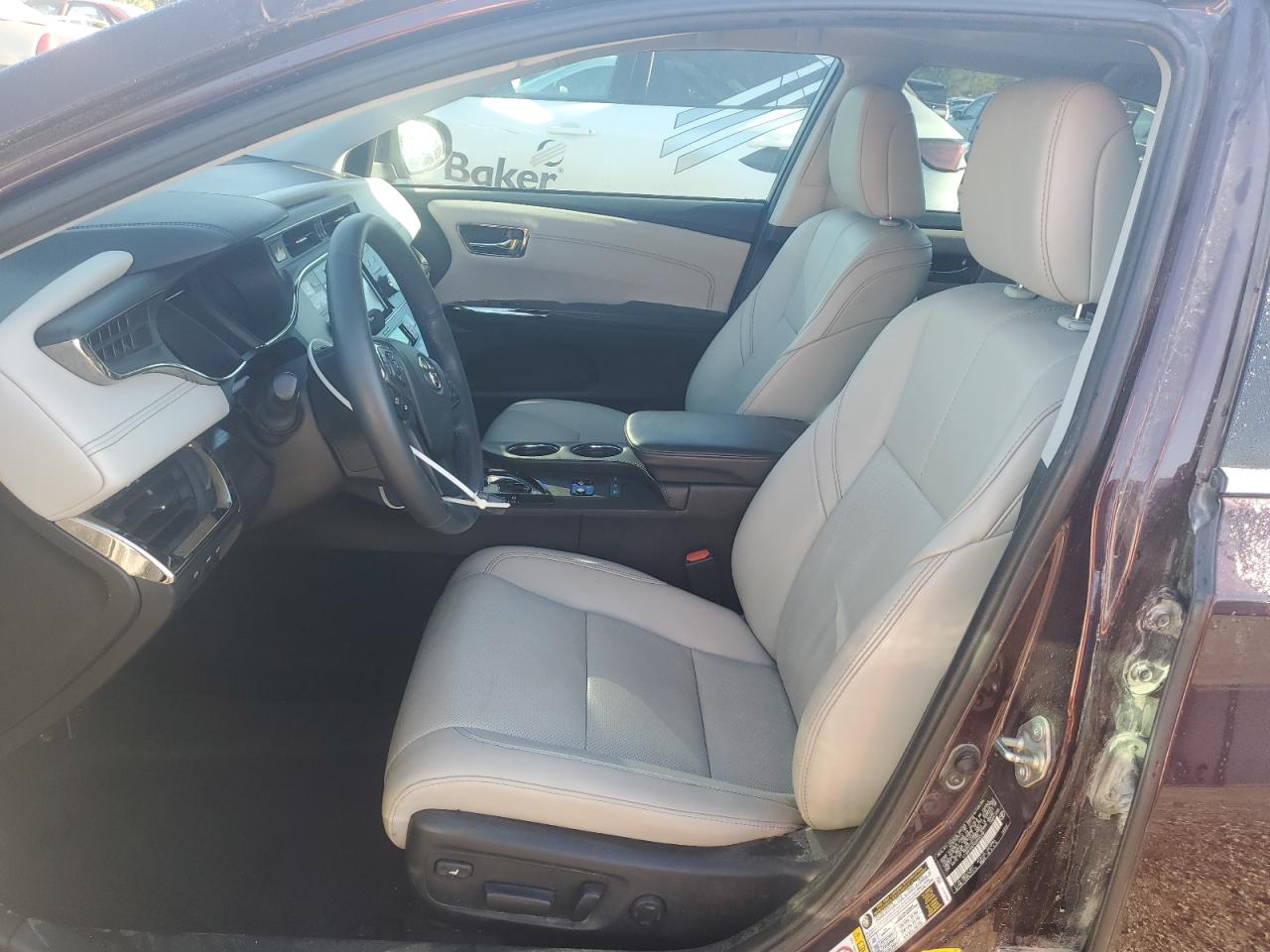 Toyota Avalon Hybrid Image 6