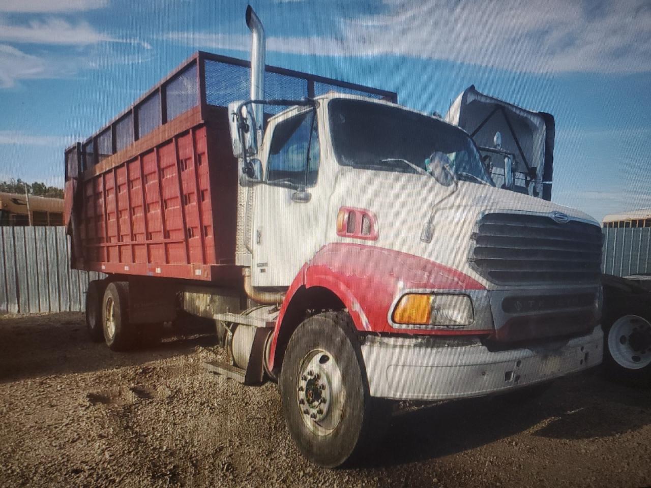 Sterling Truck 9500 Image 1