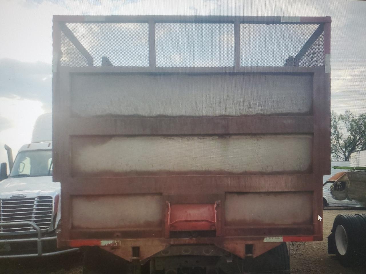 Sterling Truck 9500 Image 8