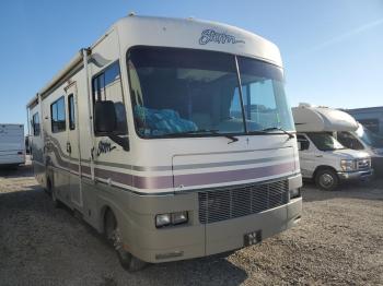  Salvage Fleetwood Southwind Storm  30h