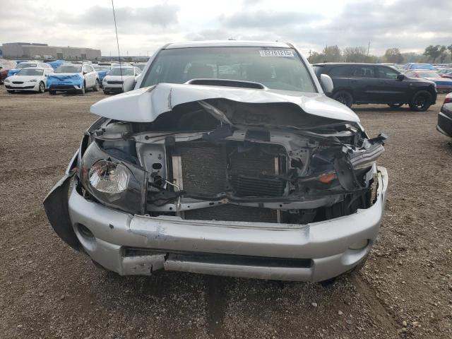 Toyota Tacoma Double Cab Image 6