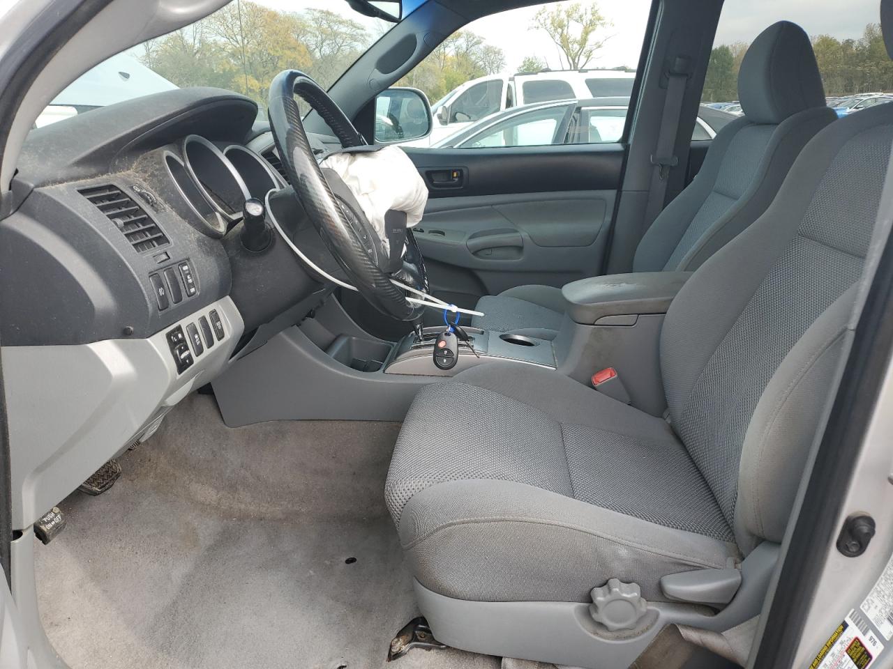 Toyota Tacoma Double Cab Image 5