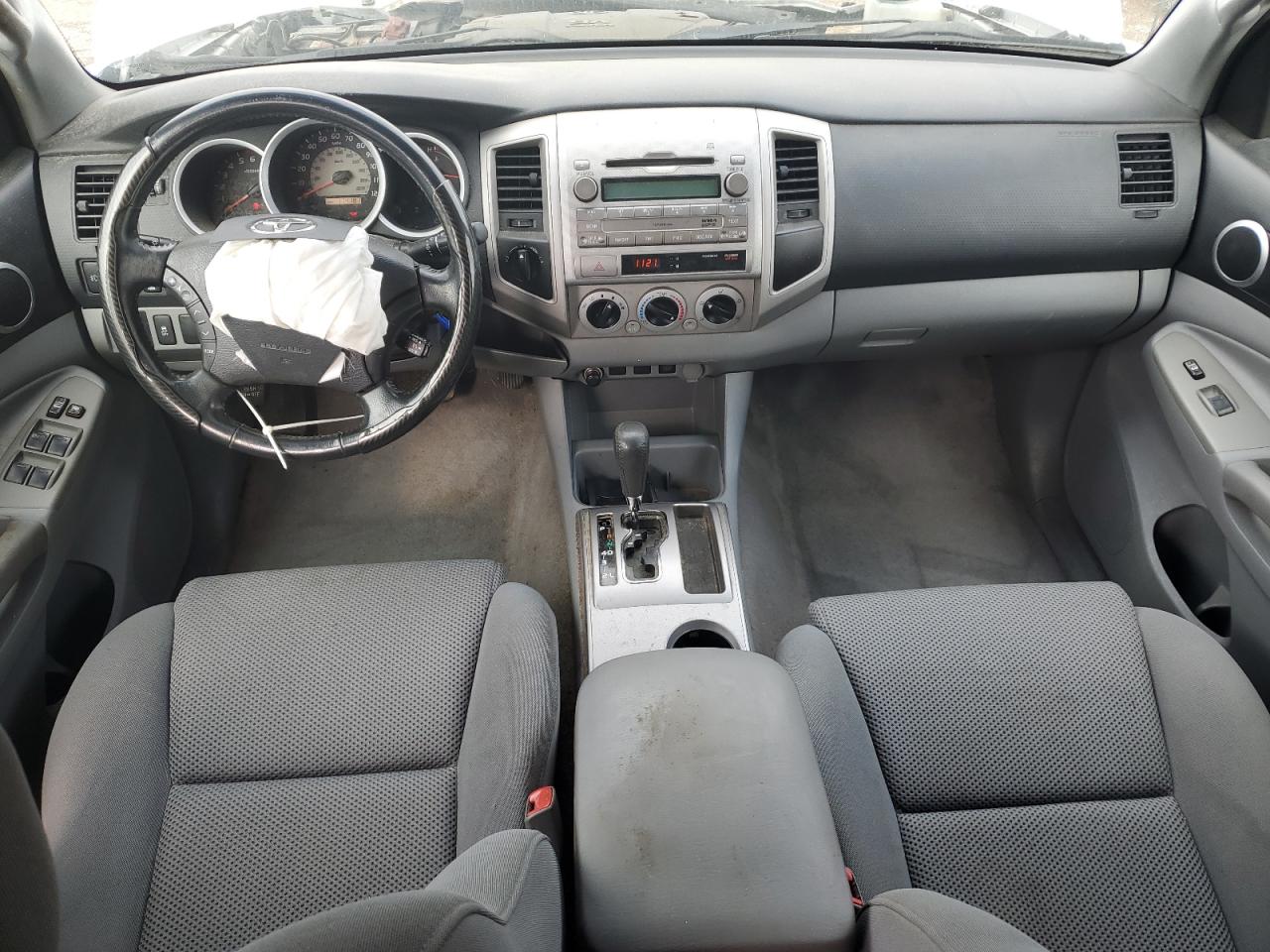 Toyota Tacoma Double Cab Image 10