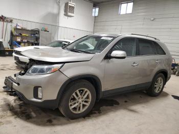 Salvage Kia Sorento