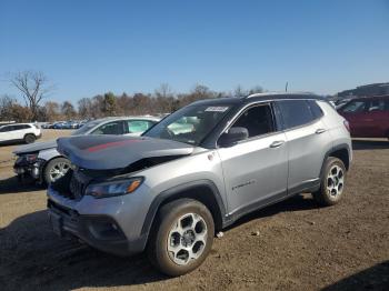  Salvage Jeep Compass