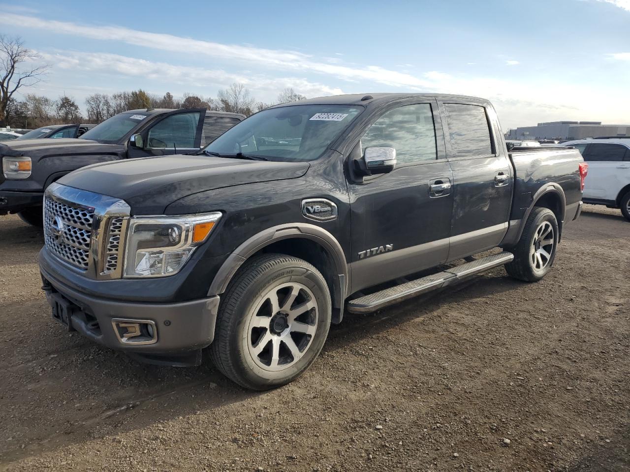 Nissan Titan Sv Image 1