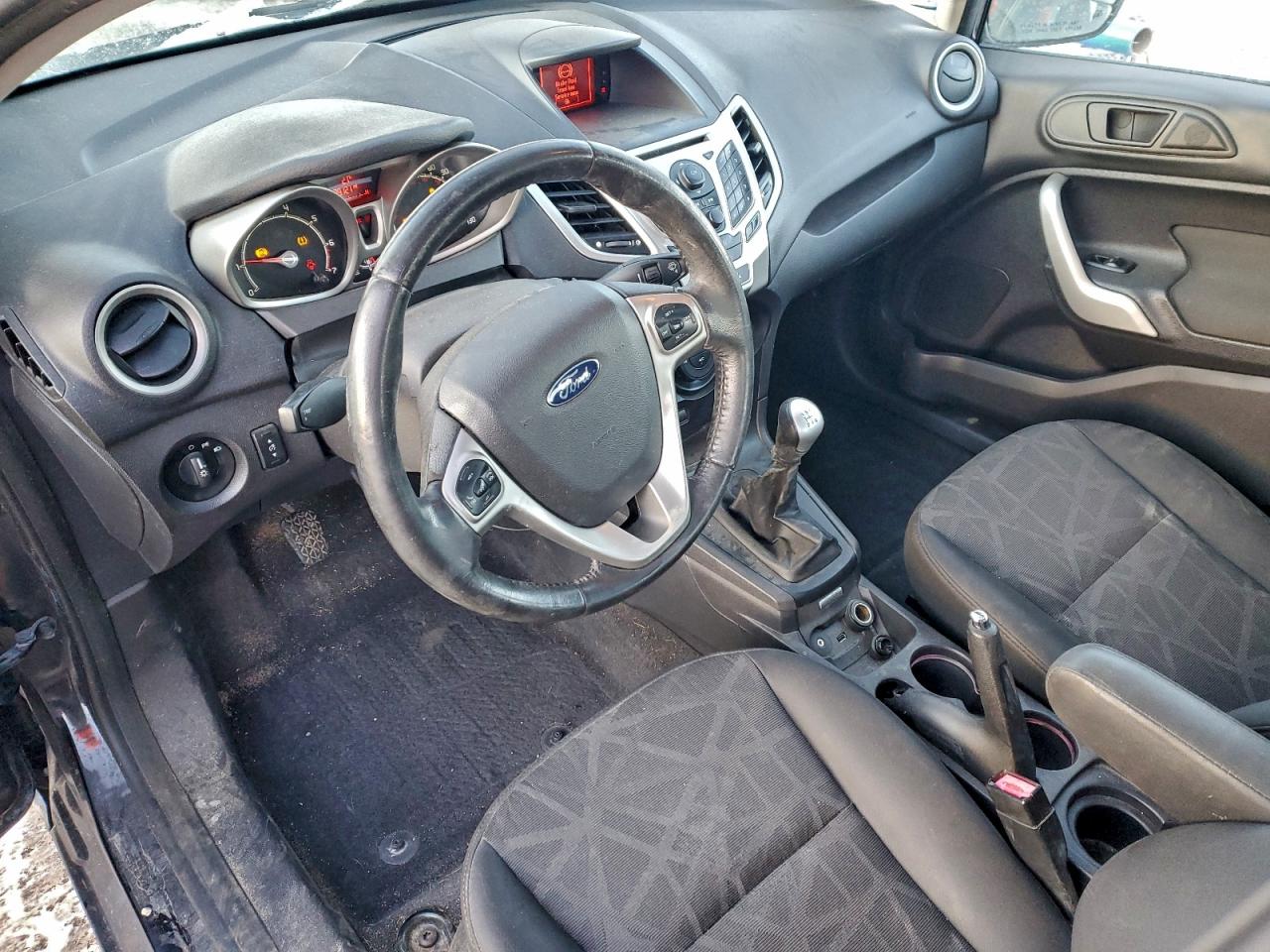 Ford Fiesta Se Image 9