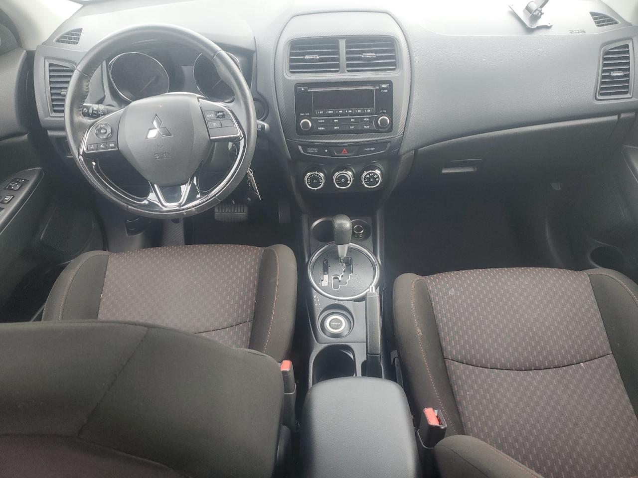Mitsubishi Outlander Es Image 12