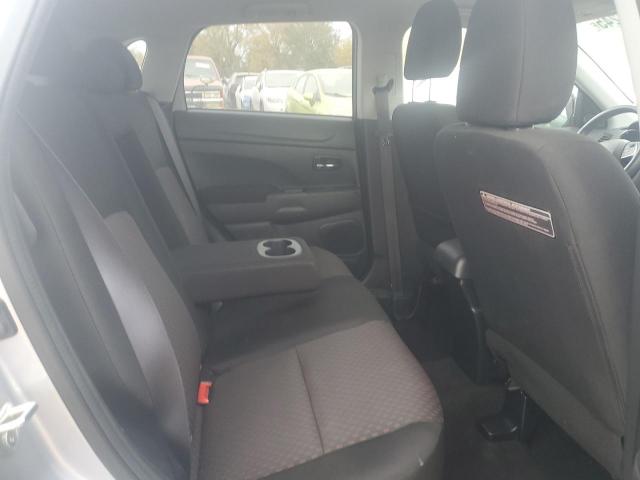 Mitsubishi Outlander Es Image 11