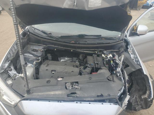 Mitsubishi Outlander Es Image 13