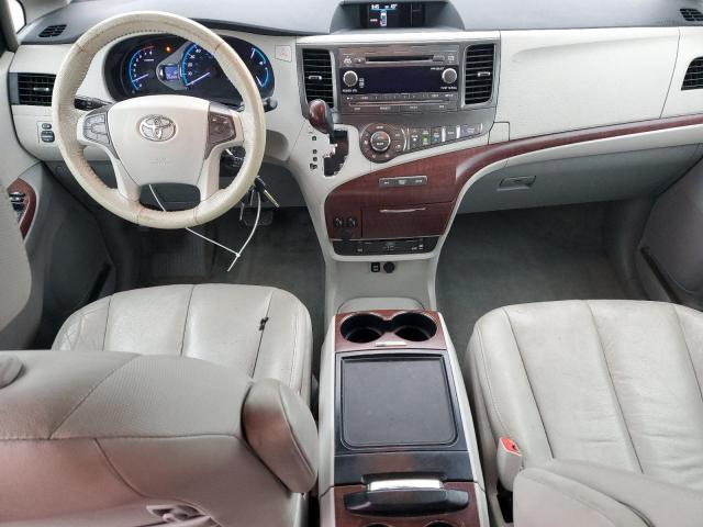 Toyota Sienna Xle Image 6