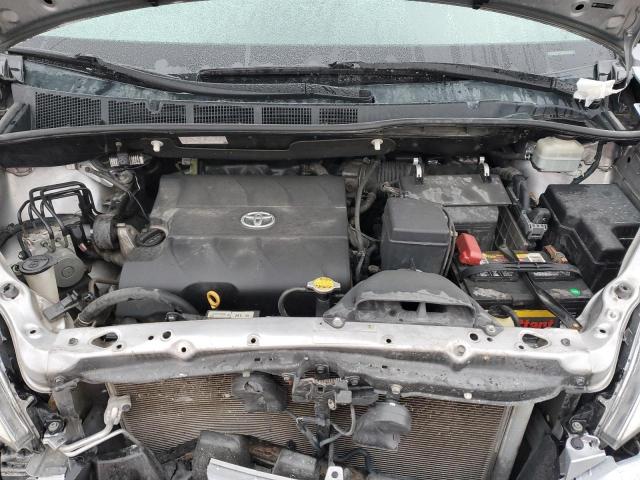 Toyota Sienna Xle Image 9