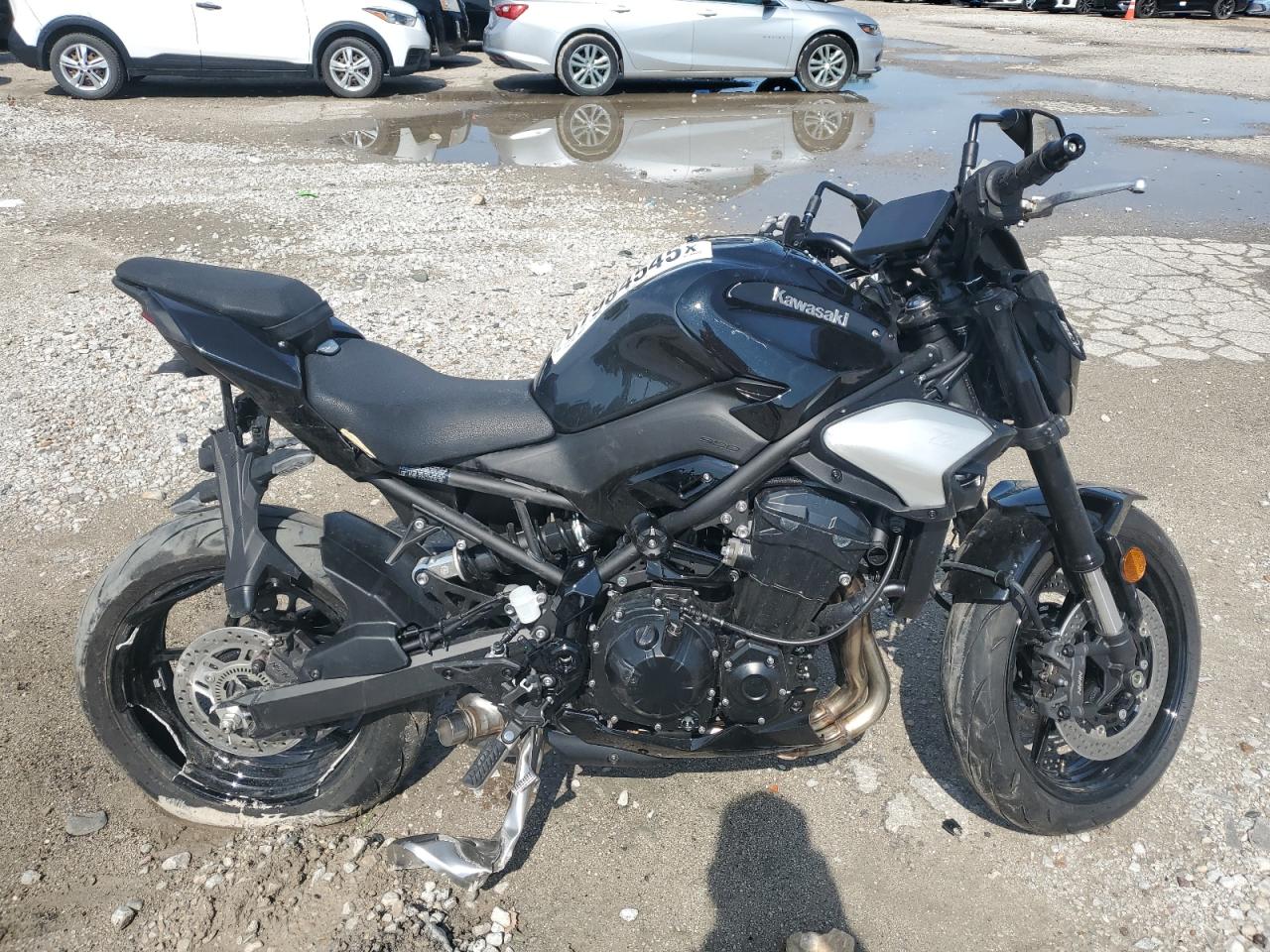 Kawasaki Zr900 S S Image 1