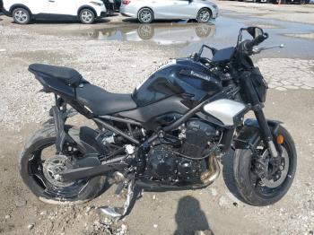  Salvage Kawasaki Zr900 S