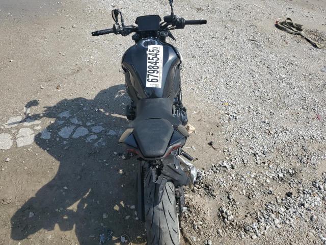 Kawasaki Zr900 S S Image 8