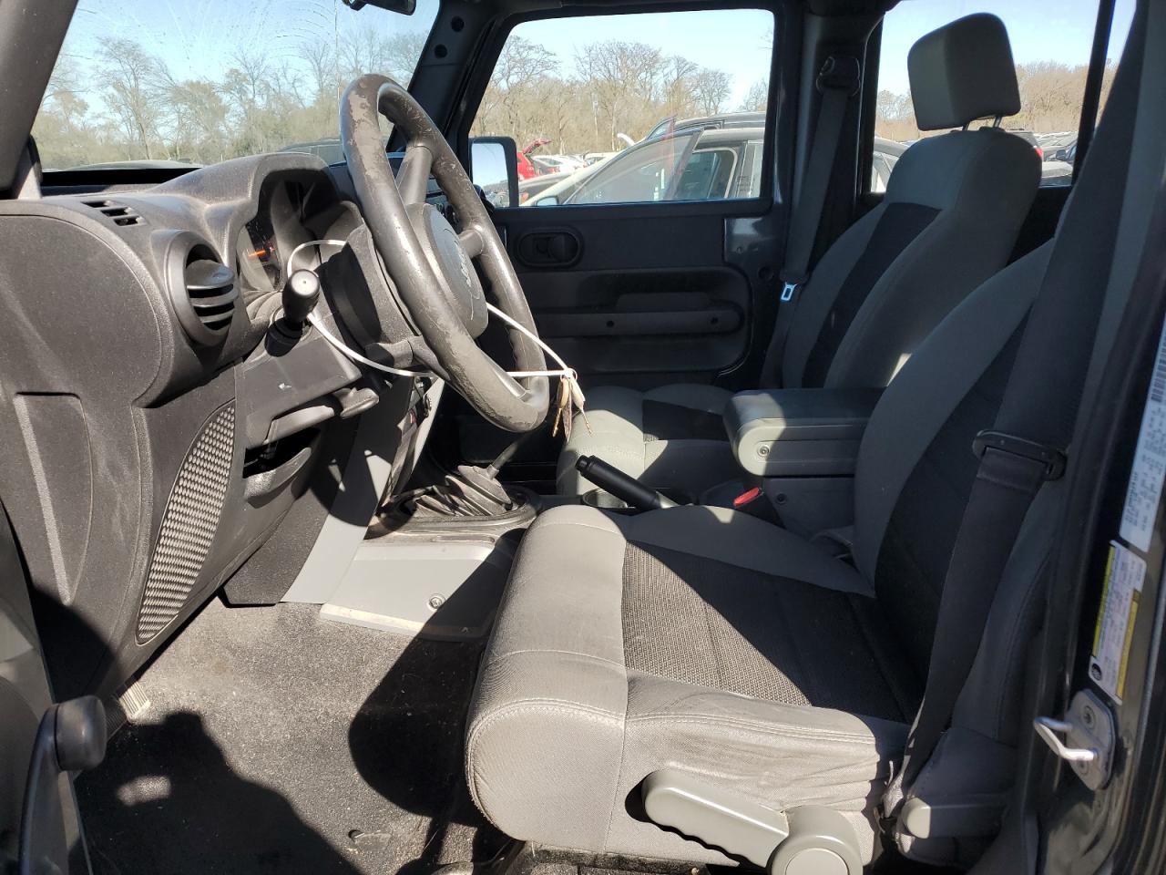 Jeep Wrangler X Image 7