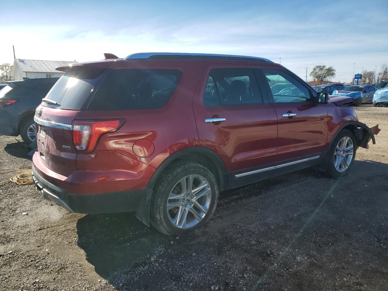 Ford Explorer Limited Image 3