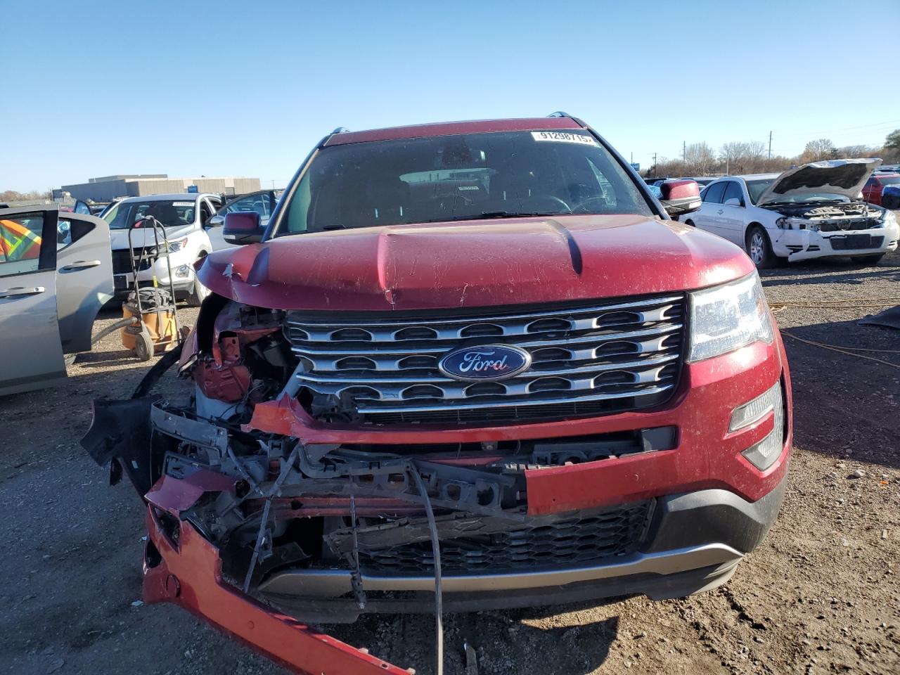 Ford Explorer Limited Image 8