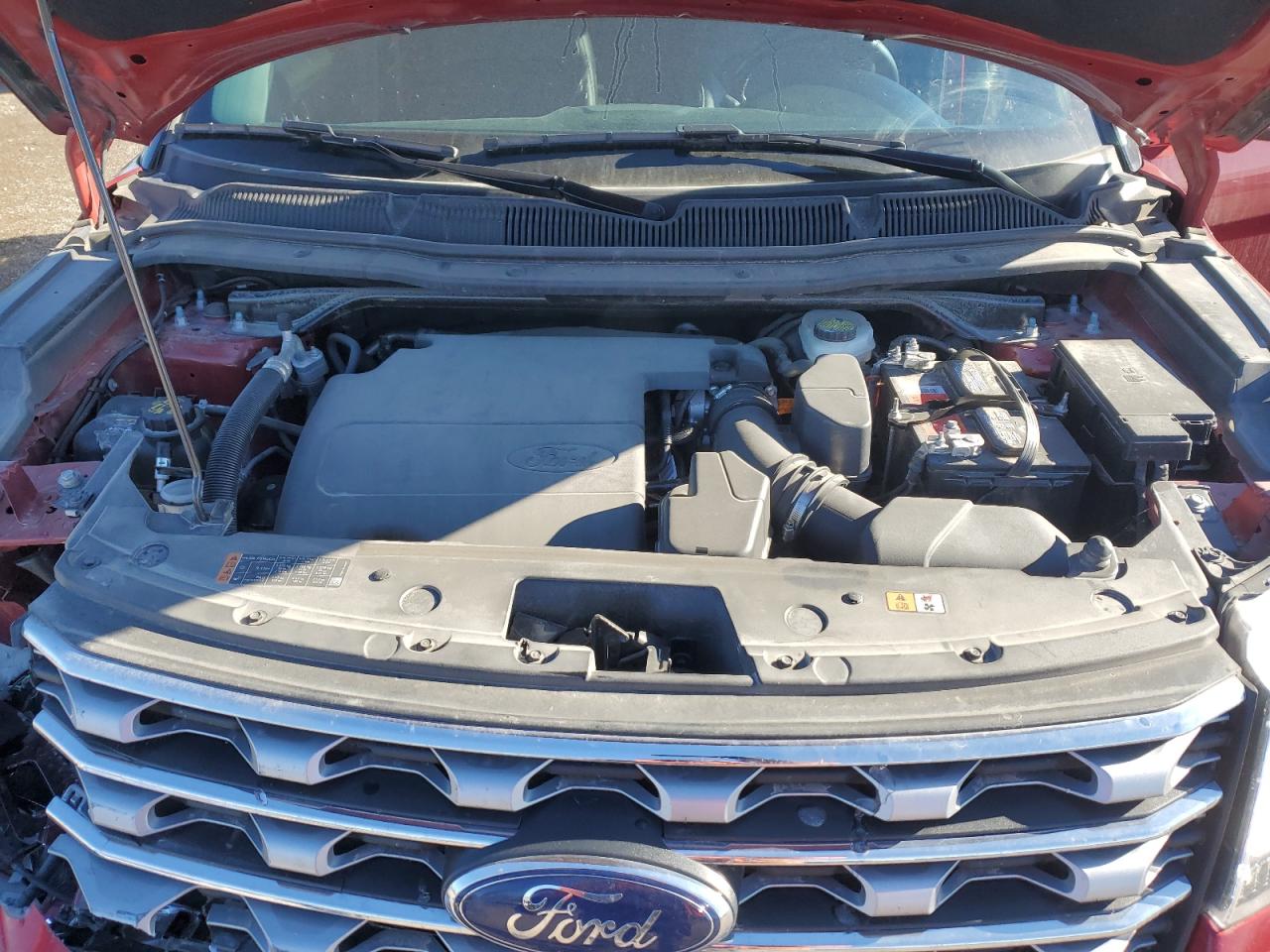 Ford Explorer Limited Image 12