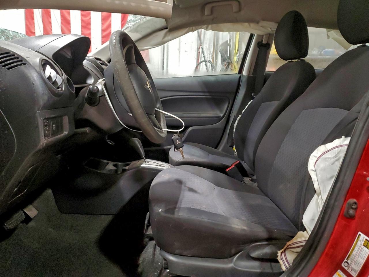 Mitsubishi Mirage Es Image 3