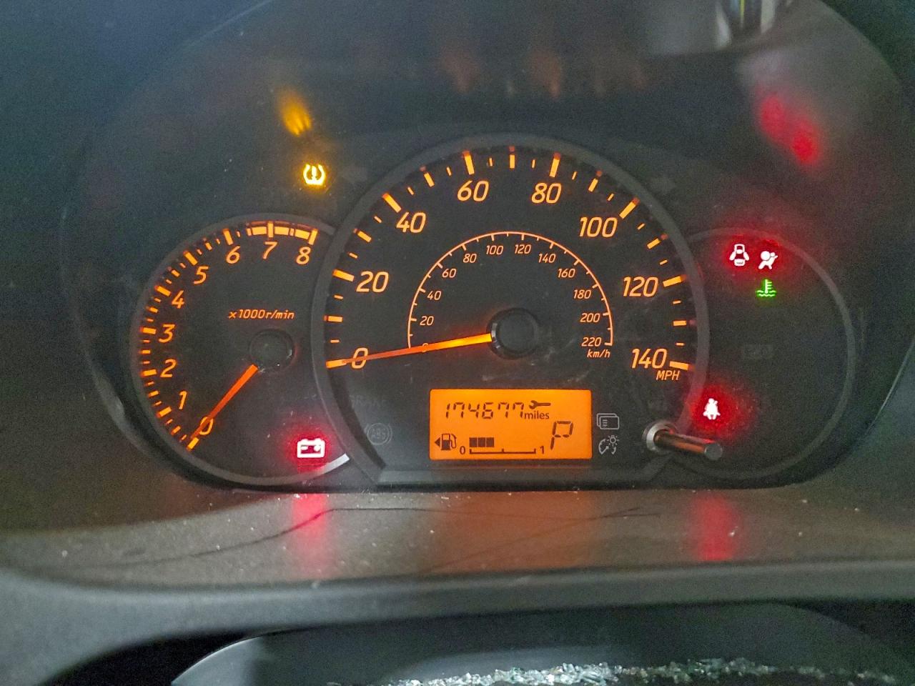 Mitsubishi Mirage Es Image 7