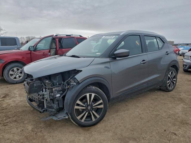  Salvage Nissan Kicks