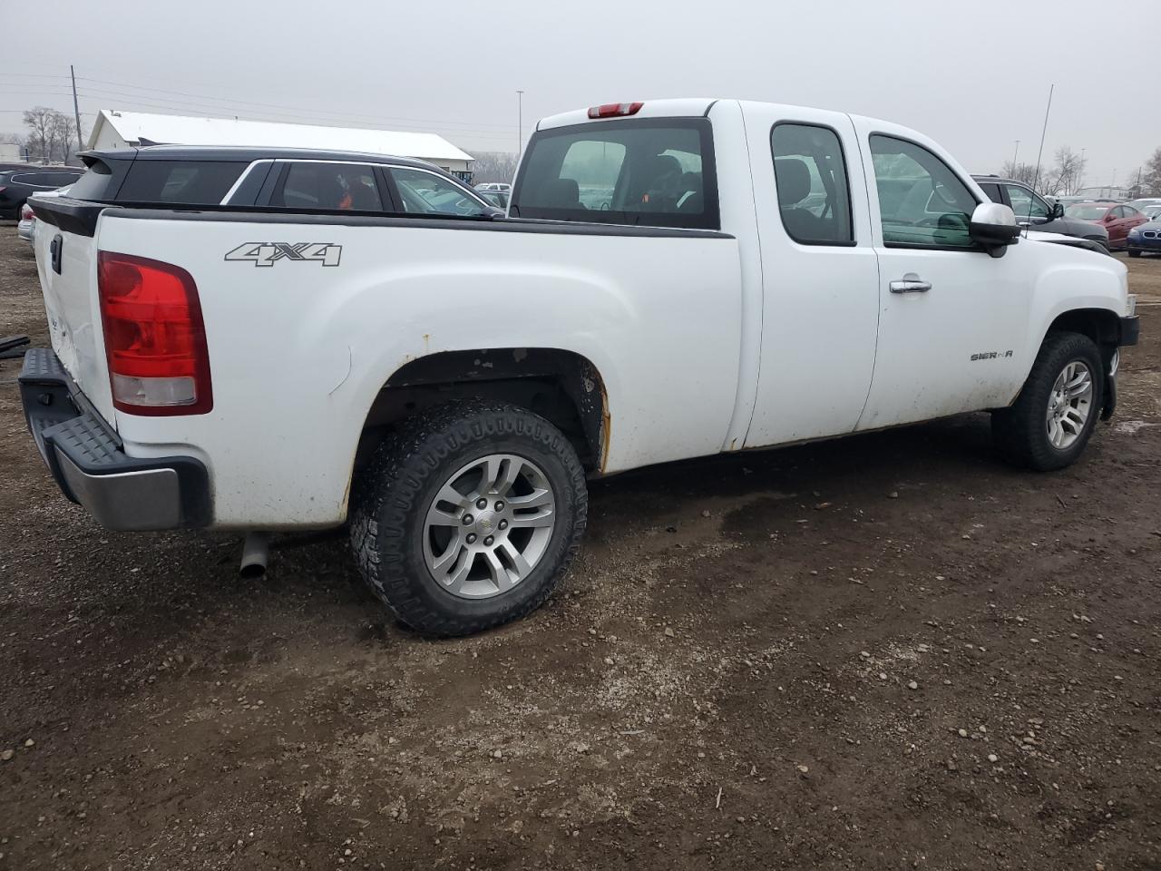 GMC Sierra K1500 Image 2