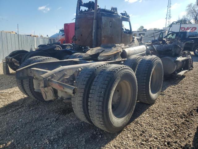 Freightliner Columbia 1 112 Image 7