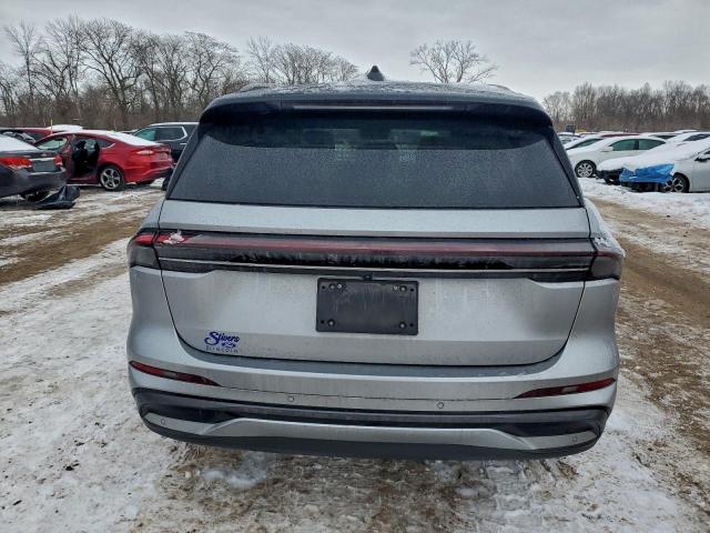 Lincoln Nautilus Reserve Image 6