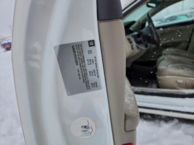 Buick Lucerne Cxl Image 10