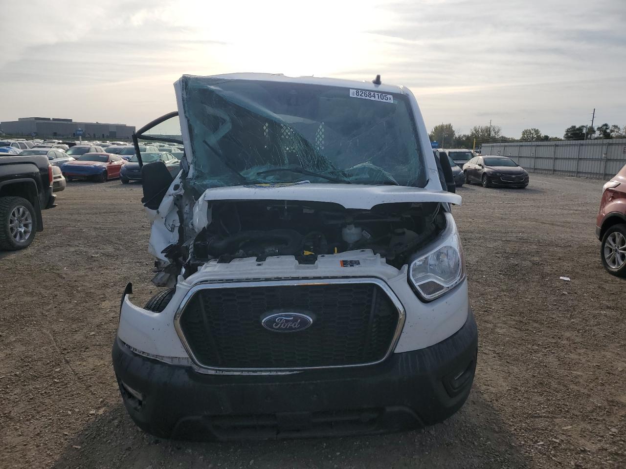 Ford Transit T-250 Image 8