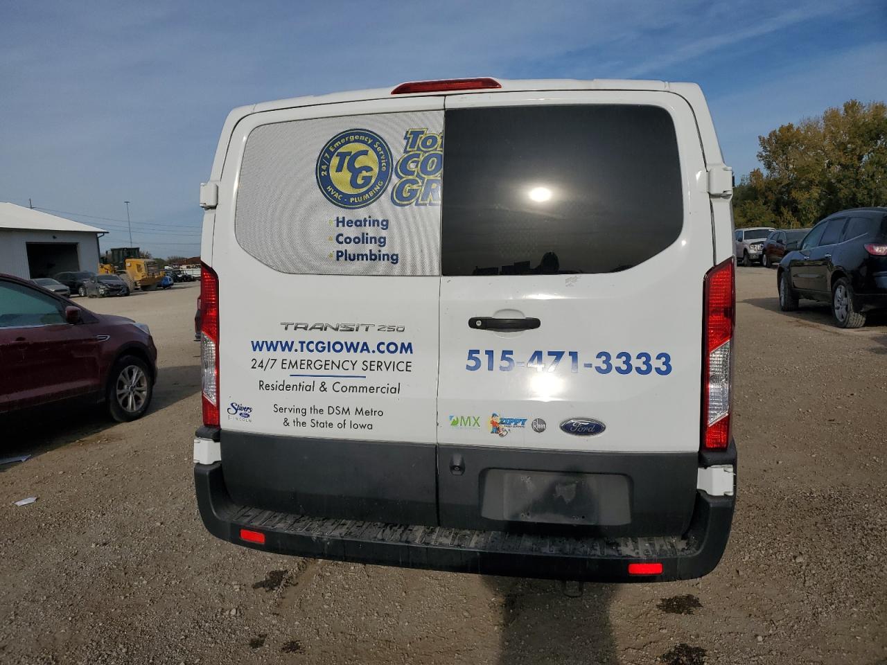 Ford Transit T-250 Image 5