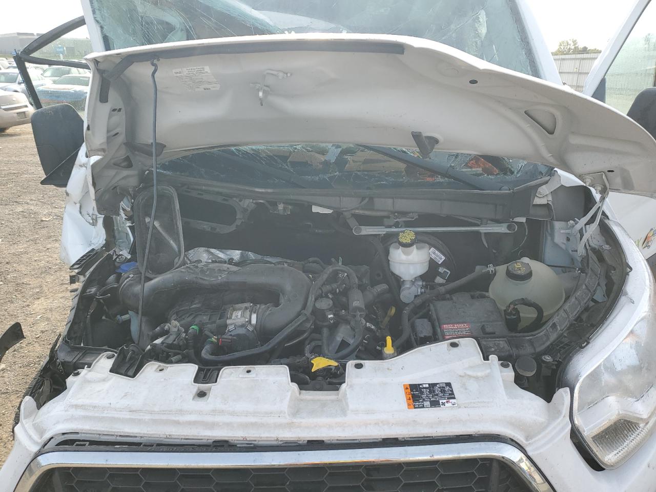 Ford Transit T-250 Image 6