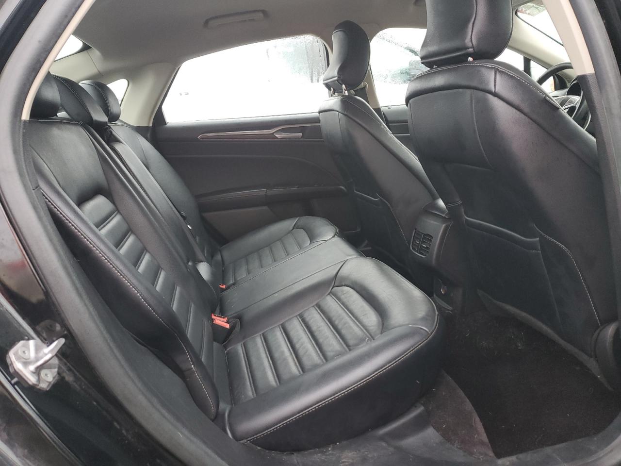 Ford Fusion Se Image 2