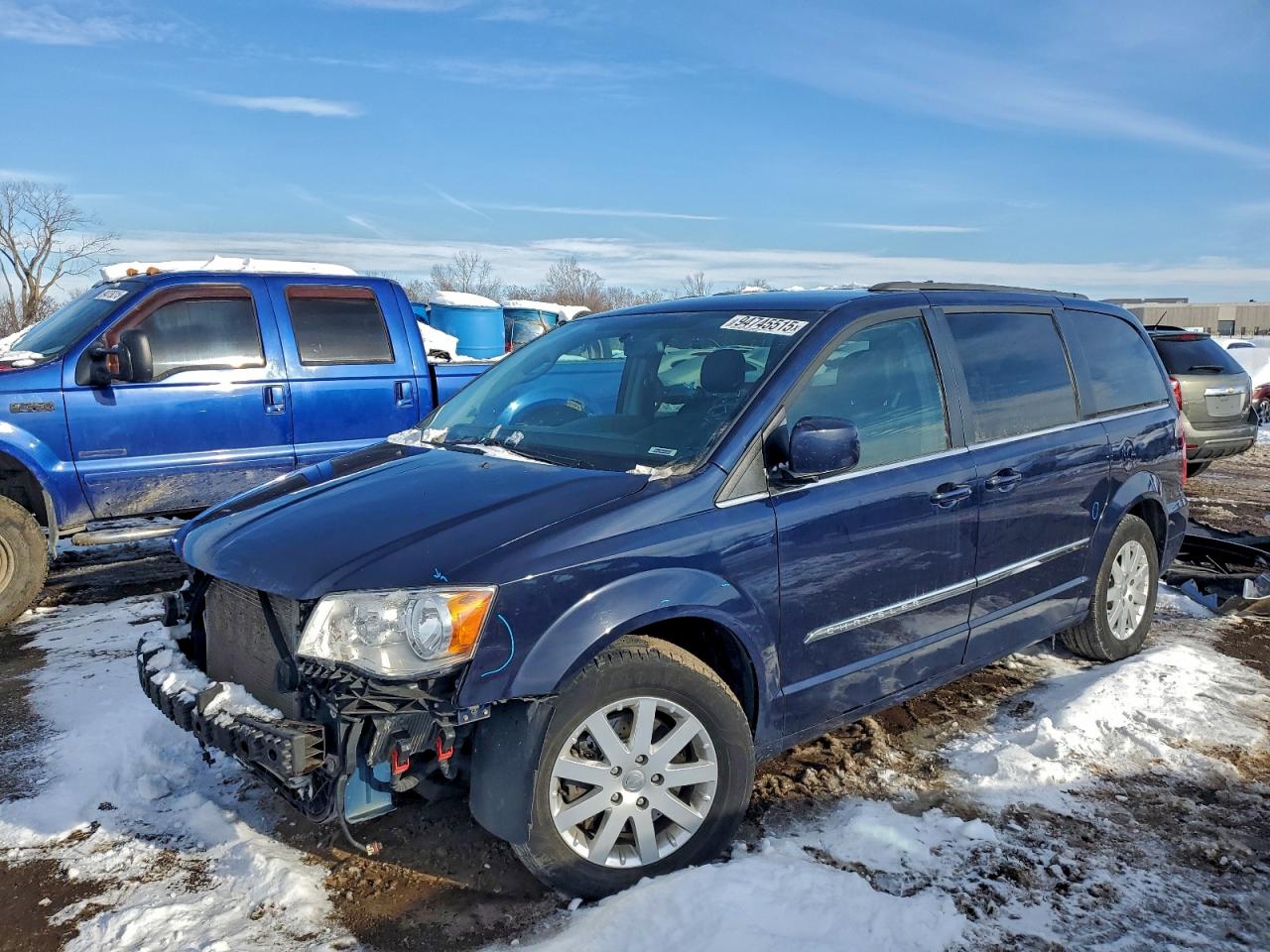 Chrysler Minivan Touring Image 1