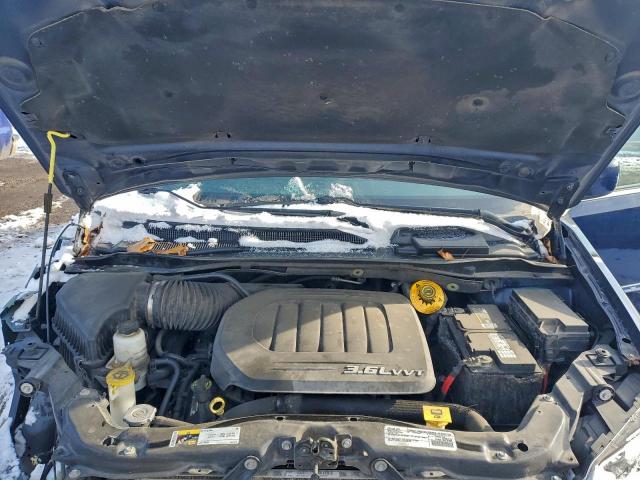 Chrysler Minivan Touring Image 13